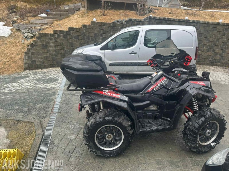 2014 Polaris Scrambler 4x4 - Traktor: pilt 3 2014 Polaris Scrambler 4x4 - Traktor: pilt 3