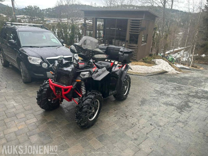 2014 Polaris Scrambler 4x4 - Traktor: pilt 1 2014 Polaris Scrambler 4x4 - Traktor: pilt 1