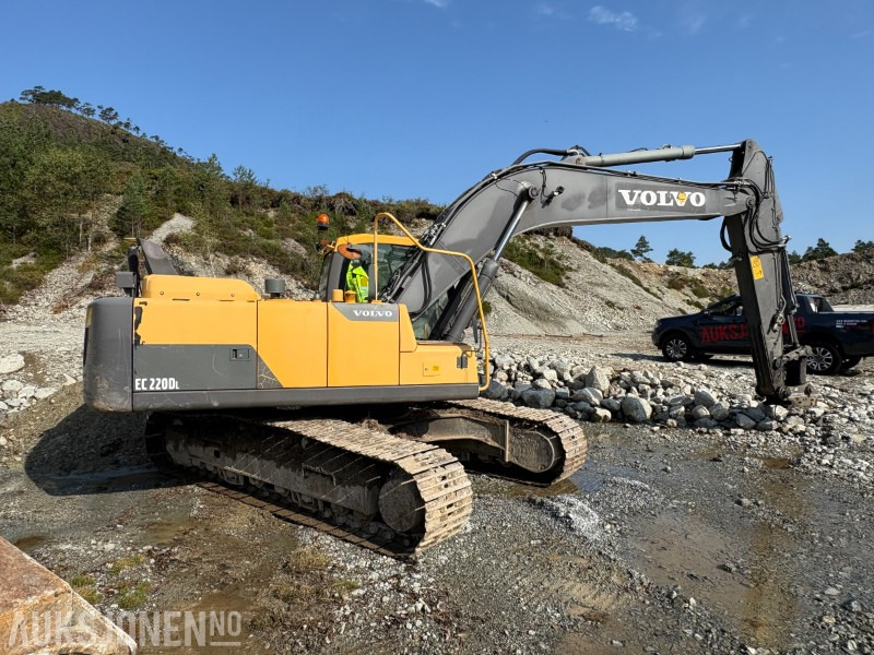 2014 Volvo EC 220DL - 10 656 timer - sertifisert - Ekskavaator: pilt 3 2014 Volvo EC 220DL - 10 656 timer - sertifisert - Ekskavaator: pilt 3