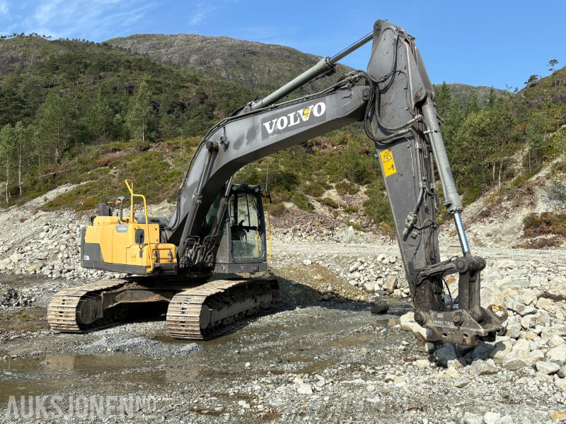 2014 Volvo EC 220DL - 10 656 timer - sertifisert - Ekskavaator: pilt 2 2014 Volvo EC 220DL - 10 656 timer - sertifisert - Ekskavaator: pilt 2