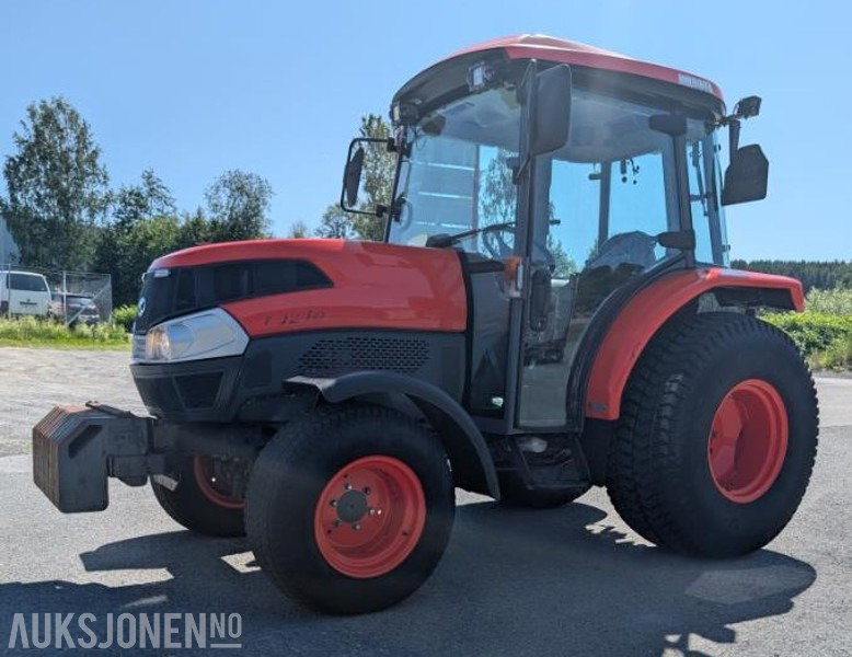 2015 Kubota L4240 - Traktor: pilt 1 2015 Kubota L4240 - Traktor: pilt 1