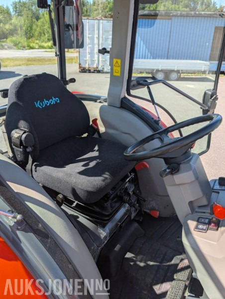 2015 Kubota L4240 - Traktor: pilt 4 2015 Kubota L4240 - Traktor: pilt 4