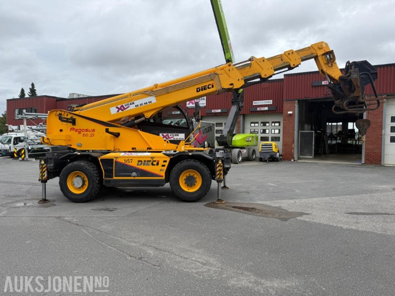 2016 Dieci PEGASUS 50.21 RUNDTOMSVINGENDE TELESKOPTRUCK M/PALLEGAFLER OG SKUFF - SERVICEHISTORIKK - Teleskooplaadur: pilt 4 2016 Dieci PEGASUS 50.21 RUNDTOMSVINGENDE TELESKOPTRUCK M/PALLEGAFLER OG SKUFF - SERVICEHISTORIKK - Teleskooplaadur: pilt 4