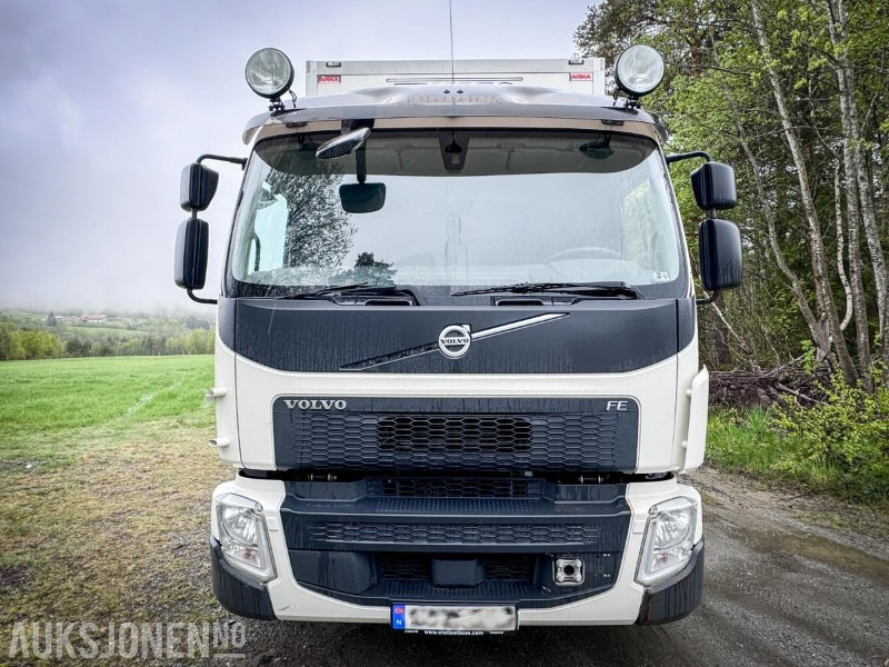 2017 Volvo FE - 320 - Distribusjons lastebil med bakløft - Gått kun 264.000 km - Kasti veoauto: pilt 2 2017 Volvo FE - 320 - Distribusjons lastebil med bakløft - Gått kun 264.000 km - Kasti veoauto: pilt 2