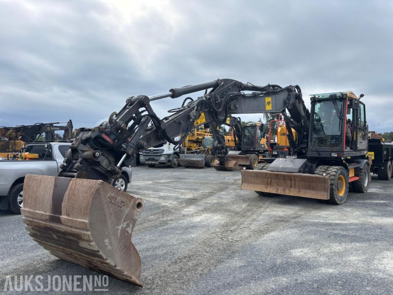 2017 Volvo hjulgraver med tiltrotator og skuffer - Ekskavaator: pilt 4 2017 Volvo hjulgraver med tiltrotator og skuffer - Ekskavaator: pilt 4