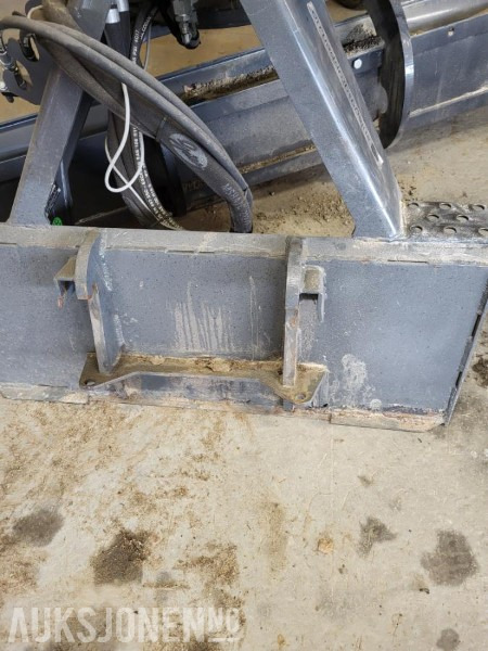 2018 Bobcat Grader 213 - Veiskrape til Bobcat - Ehitusseade: pilt 2 2018 Bobcat Grader 213 - Veiskrape til Bobcat - Ehitusseade: pilt 2