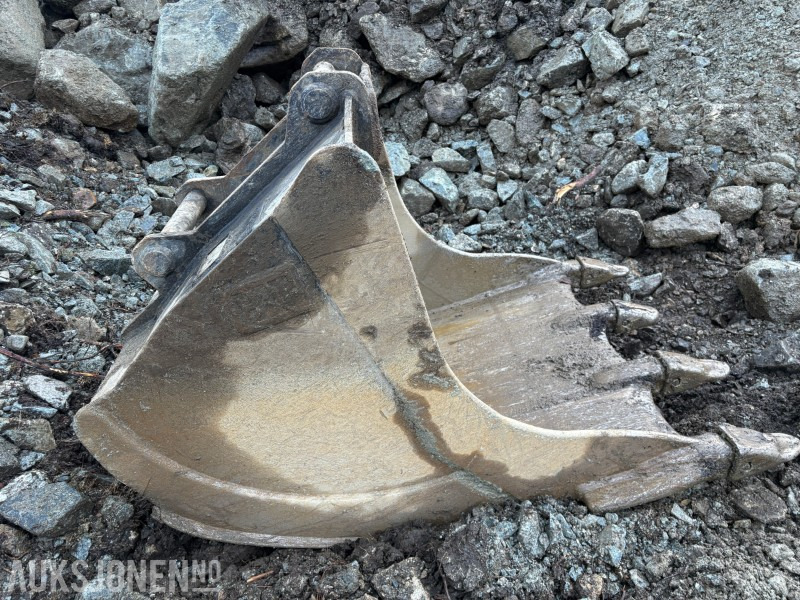 2018 Cat 320 - 4 890 timer - 2 skuffer og tiltrotator - CAT Premium serviceavtale - Ekskavaator: pilt 5 2018 Cat 320 - 4 890 timer - 2 skuffer og tiltrotator - CAT Premium serviceavtale - Ekskavaator: pilt 5