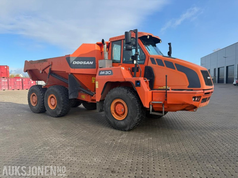 2018 Doosan DA30 DUMPER SERVICEHISTORIKK SENTRALSMØRING. - Kallur: pilt 2 2018 Doosan DA30 DUMPER SERVICEHISTORIKK SENTRALSMØRING. - Kallur: pilt 2