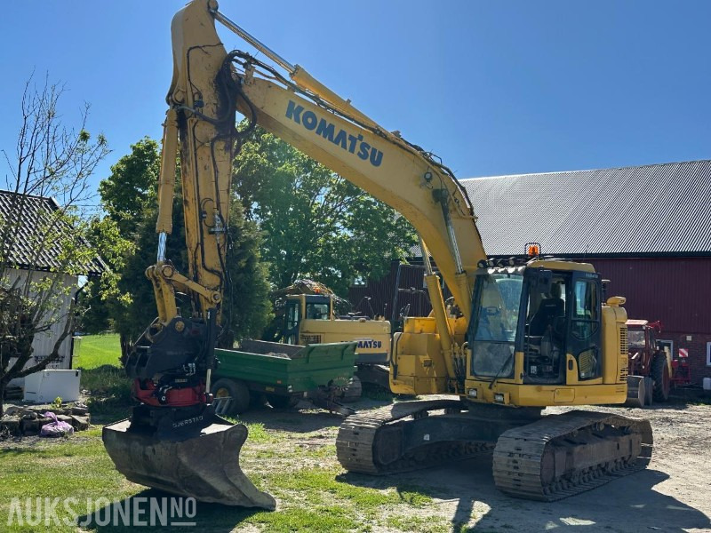 2019 Komatsu PC228USLC-11 - Gravemaskin - Tiltrotator R8 - Topcon GPS - 2skuffer - Sentralsmøring - 4467timer - Ekskavaator: pilt 1 2019 Komatsu PC228USLC-11 - Gravemaskin - Tiltrotator R8 - Topcon GPS - 2skuffer - Sentralsmøring - 4467timer - Ekskavaator: pilt 1