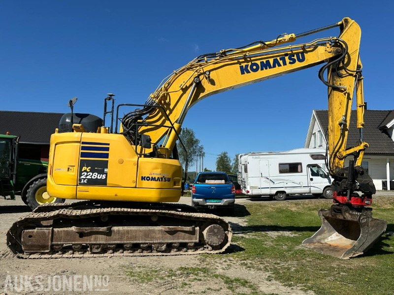 2019 Komatsu PC228USLC-11 - Gravemaskin - Tiltrotator R8 - Topcon GPS - 2skuffer - Sentralsmøring - 4467timer - Ekskavaator: pilt 5 2019 Komatsu PC228USLC-11 - Gravemaskin - Tiltrotator R8 - Topcon GPS - 2skuffer - Sentralsmøring - 4467timer - Ekskavaator: pilt 5