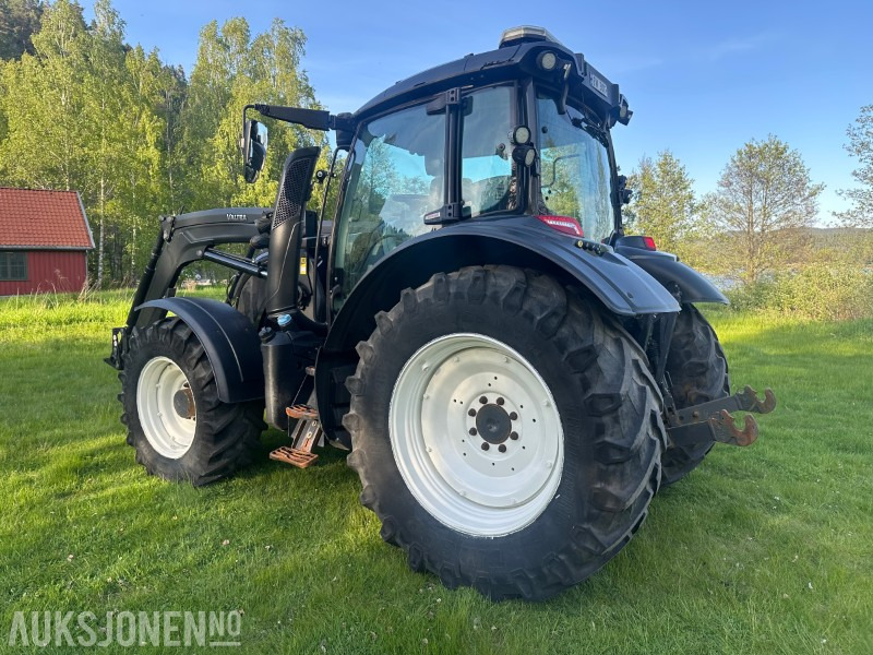 2019 Valtra N174 med frontlaster og mye utstyr - Traktor: pilt 4 2019 Valtra N174 med frontlaster og mye utstyr - Traktor: pilt 4