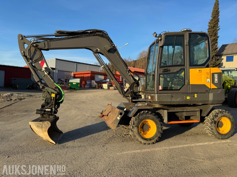 2020 Volvo EW60E HJULGRAVER MED TOLTROTATOR OG 2 SKUFFER - Ekskavaator: pilt 1 2020 Volvo EW60E HJULGRAVER MED TOLTROTATOR OG 2 SKUFFER - Ekskavaator: pilt 1