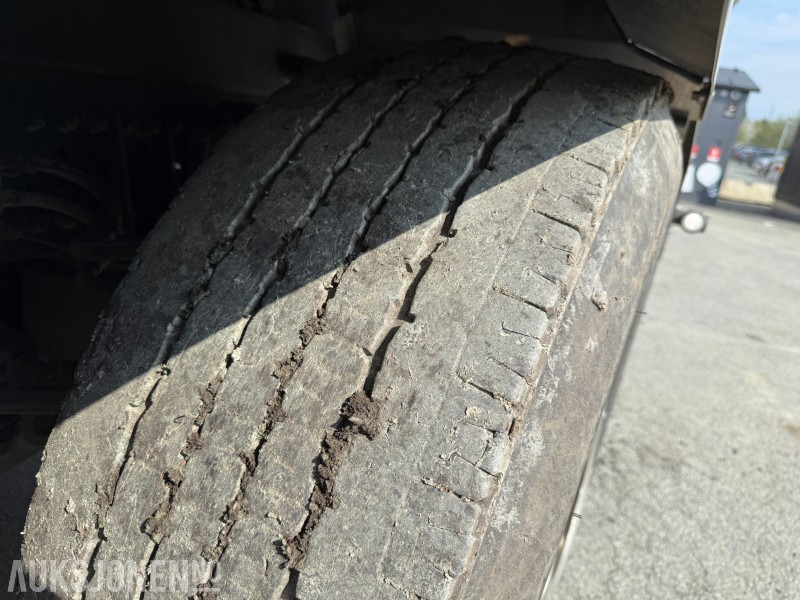 Kallurauto 2021 Mercedes-Benz Arocs 3263 8x4 tridem tippbil: pilt 11