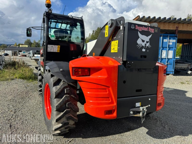 2022 Bobcat T40.180SLPRC teleskoplaster med skuffe og hydraulisk gafler - Teleskooplaadur: pilt 4 2022 Bobcat T40.180SLPRC teleskoplaster med skuffe og hydraulisk gafler - Teleskooplaadur: pilt 4
