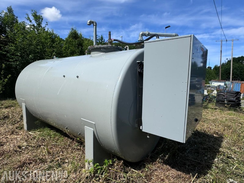 2022 Veratank 10.000 Liter - Dieseltank - Ståltank med dobbelvegg - HDM 80 eco Box - Piusi slangetrommel 10 m slange - OCIO Overfyllingsvern - Ehitusseade: pilt 2 2022 Veratank 10.000 Liter - Dieseltank - Ståltank med dobbelvegg - HDM 80 eco Box - Piusi slangetrommel 10 m slange - OCIO Overfyllingsvern - Ehitusseade: pilt 2