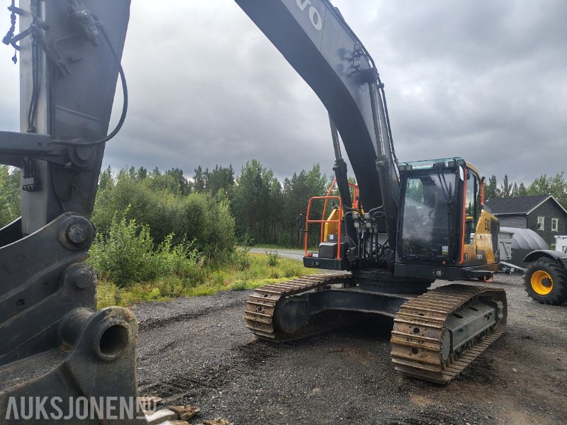 2022 Volvo EC350EL beltegraver med webasto tansskuffe og Soosan pigghammer - Ekskavaator: pilt 2 2022 Volvo EC350EL beltegraver med webasto tansskuffe og Soosan pigghammer - Ekskavaator: pilt 2