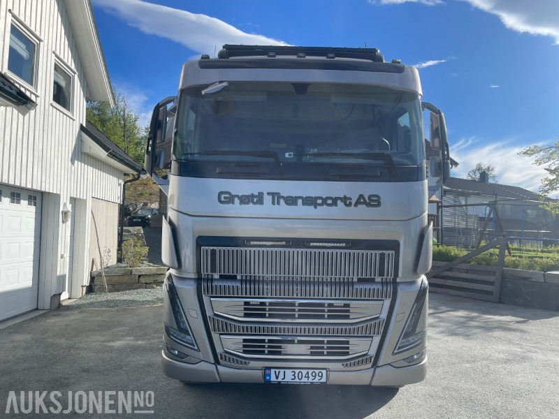 2022 Volvo FH16 750 8x4 Tridem – Gullavtale, Én Eier, EU-godkjent til 15.05.2026 - Kallurauto: pilt 2 2022 Volvo FH16 750 8x4 Tridem – Gullavtale, Én Eier, EU-godkjent til 15.05.2026 - Kallurauto: pilt 2