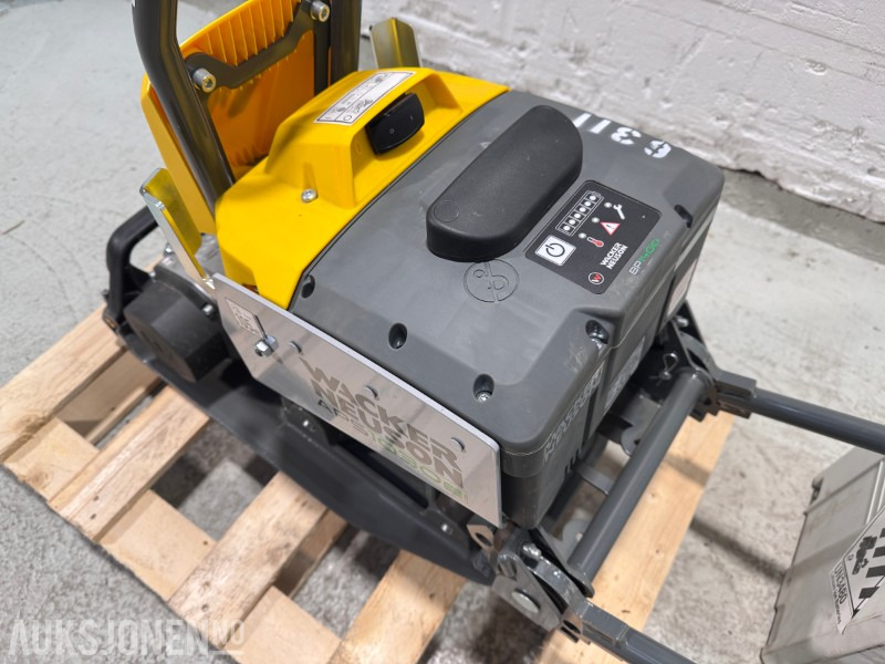 2022 Wacker Neuson APS1030e - 50 KG EL VIBROPLATE /m Batteri og lader - Rullija: pilt 2 2022 Wacker Neuson APS1030e - 50 KG EL VIBROPLATE /m Batteri og lader - Rullija: pilt 2
