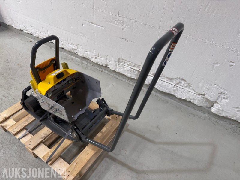 2022 Wacker Neuson APS1030e - 50 KG EL VIBROPLATE /m Batteri og lader - Rullija: pilt 5 2022 Wacker Neuson APS1030e - 50 KG EL VIBROPLATE /m Batteri og lader - Rullija: pilt 5