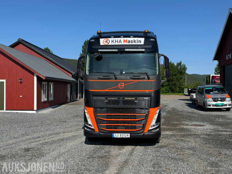 2023 Volvo FH - Krokbil med Dumperkasse og Maskinflak - Konkstõstukiga veoauto: pilt 2 2023 Volvo FH - Krokbil med Dumperkasse og Maskinflak - Konkstõstukiga veoauto: pilt 2