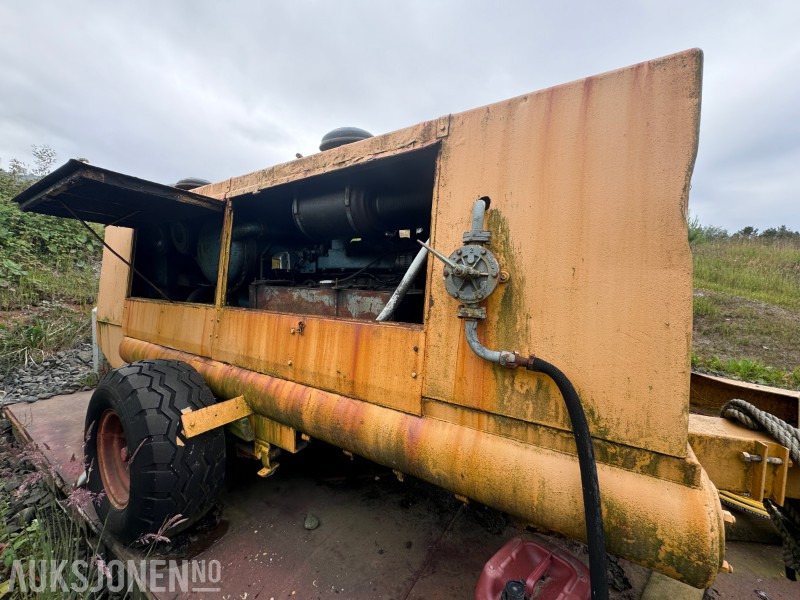 AVA Kmpressor - Volvo Penta motor TD 120 A - 17 m3 - På krokramme - Ehitusseade: pilt 2 AVA Kmpressor - Volvo Penta motor TD 120 A - 17 m3 - På krokramme - Ehitusseade: pilt 2