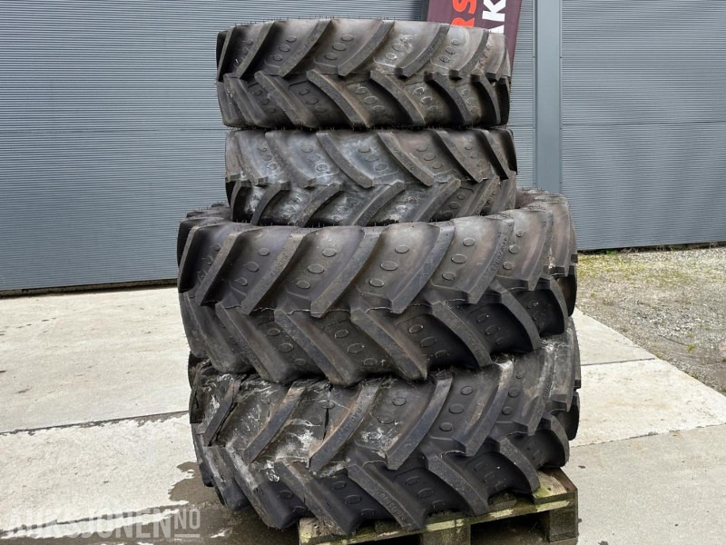 BKT AGRIMAX RT 765 TRAKTORDEKK 320/70 R 20 + 420/70 R 28 - Traktor: pilt 2 BKT AGRIMAX RT 765 TRAKTORDEKK 320/70 R 20 + 420/70 R 28 - Traktor: pilt 2
