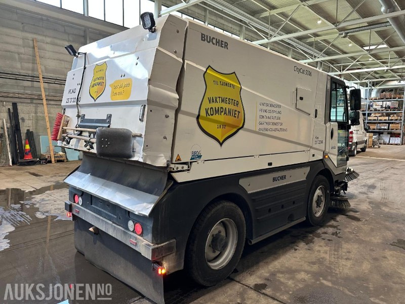 Bucher CityCat 5006 feiemaskin - 160 hk Iveco | Euro 6 | joystick | 4-hjulsstyring | høytrykk - Ehitusseade: pilt 5 Bucher CityCat 5006 feiemaskin - 160 hk Iveco | Euro 6 | joystick | 4-hjulsstyring | høytrykk - Ehitusseade: pilt 5