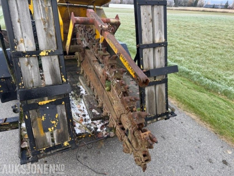 DH45 Trencher med vibrofunksjon bak og maskintralle - Ehitusseade: pilt 2 DH45 Trencher med vibrofunksjon bak og maskintralle - Ehitusseade: pilt 2