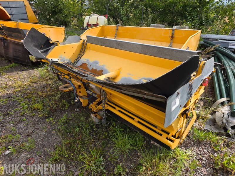 Falköping Falköping LB 1000 BLU Etterhengende Strøapparat - Ehitusseade: pilt 1 Falköping Falköping LB 1000 BLU Etterhengende Strøapparat - Ehitusseade: pilt 1