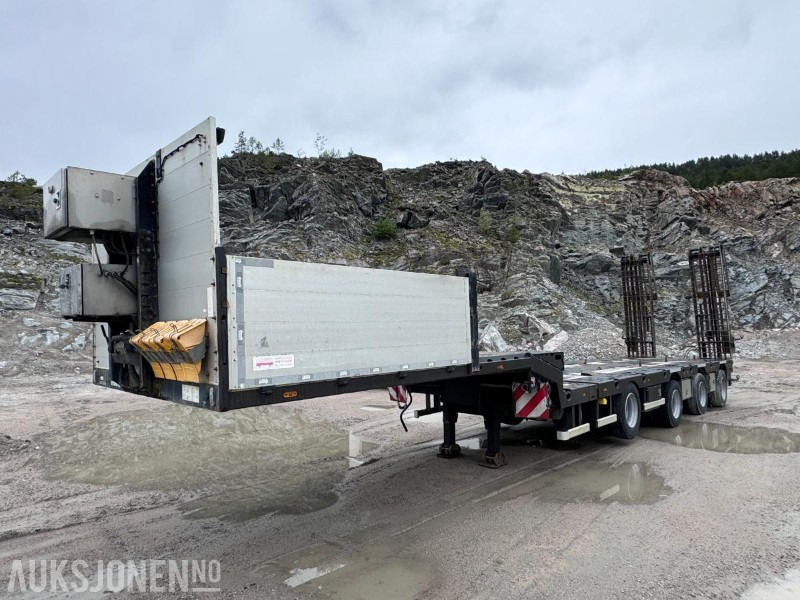 2019 Carnehl CSTV 40-60 - 4 akslet maskinsemi - Manuelt uttrekk - Hydraulisk bredding - Støttelabber bak - Fjernstyring - Haagis: pilt 1 2019 Carnehl CSTV 40-60 - 4 akslet maskinsemi - Manuelt uttrekk - Hydraulisk bredding - Støttelabber bak - Fjernstyring - Haagis: pilt 1