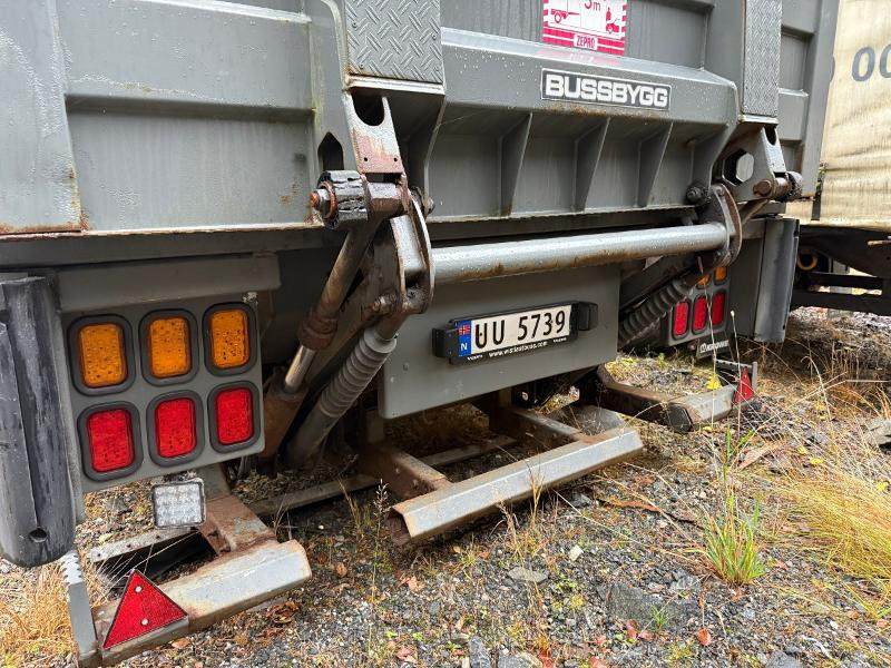 Haagis Bussbygg Frysesemi m/ Thermo King kjøleaggregat og Zepro bakløfter: pilt 12 Haagis Bussbygg Frysesemi m/ Thermo King kjøleaggregat og Zepro bakløfter: pilt 12