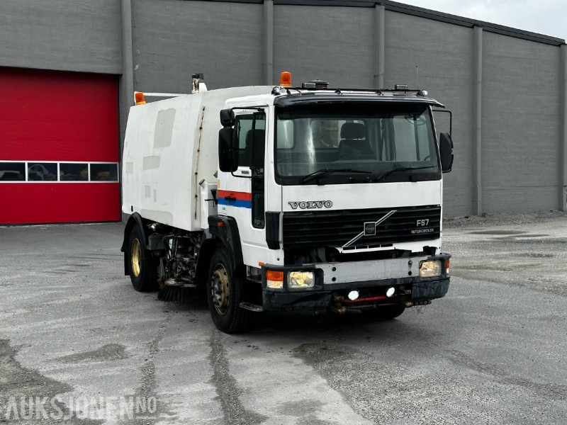 1995 Volvo FS 718 4x2 Sopebil/Feiebil - Kommunaal-/ Erisõiduk: pilt 3 1995 Volvo FS 718 4x2 Sopebil/Feiebil - Kommunaal-/ Erisõiduk: pilt 3