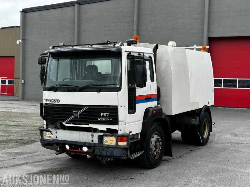 1995 Volvo FS 718 4x2 Sopebil/Feiebil - Kommunaal-/ Erisõiduk: pilt 1 1995 Volvo FS 718 4x2 Sopebil/Feiebil - Kommunaal-/ Erisõiduk: pilt 1