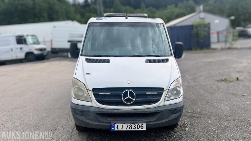 2007 Mercedes-Benz Sprinter 518 CDI | Spylebil | 184 hk | Komplett rigg med tank og slangetromler - Kommunaal-/ Erisõiduk: pilt 2 2007 Mercedes-Benz Sprinter 518 CDI | Spylebil | 184 hk | Komplett rigg med tank og slangetromler - Kommunaal-/ Erisõiduk: pilt 2