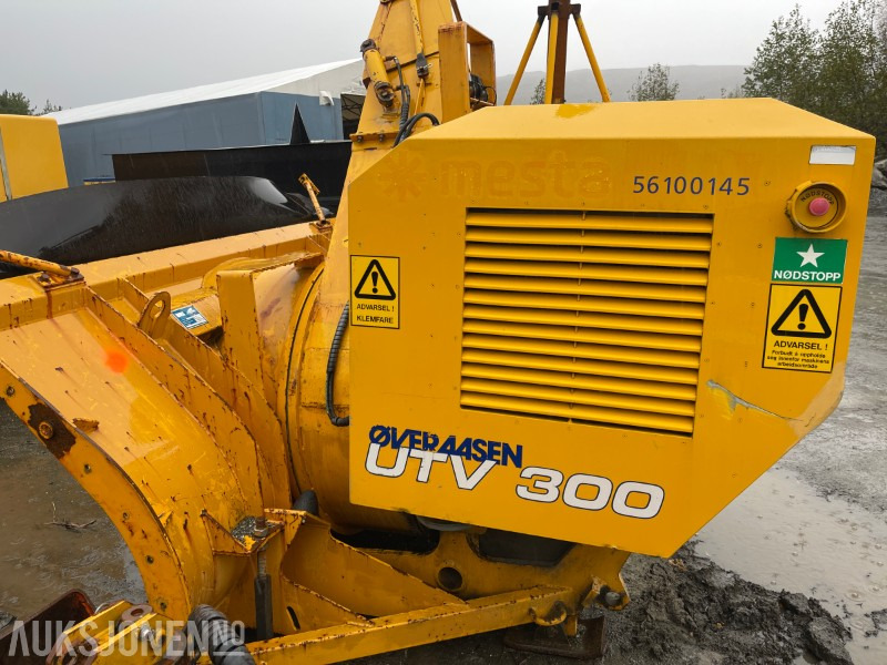 2000 Øveråsen UTV 300 S Fres - Lisaseade - Ehitusmasinad: pilt 3 2000 Øveråsen UTV 300 S Fres - Lisaseade - Ehitusmasinad: pilt 3