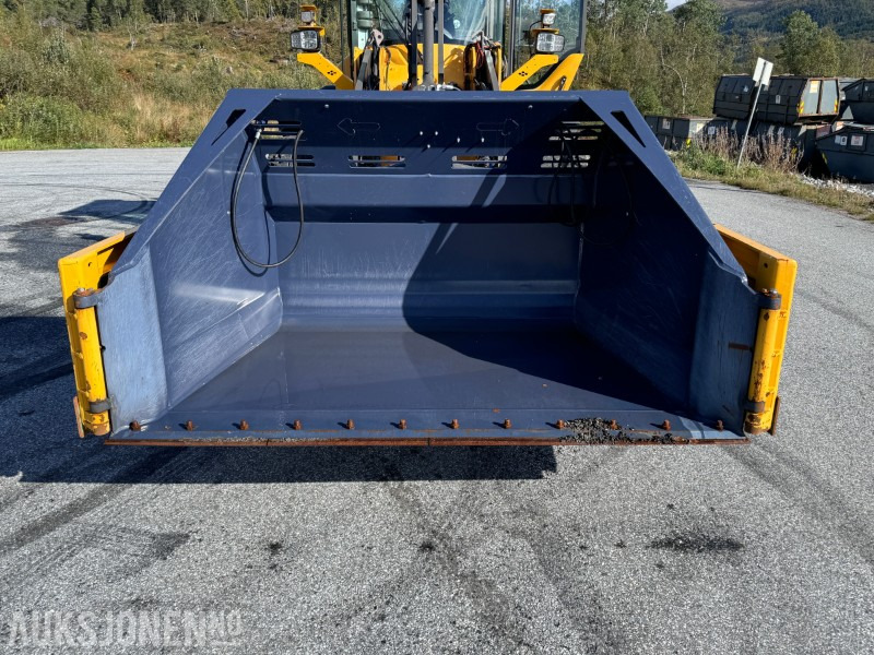 2023 Drivex Klappvingeskuffe / Klaffskuffe / Snøskuffe / brøyteskuffe - Volvo BM feste - 3,5 m3 - Lisaseade - Ehitusmasinad: pilt 1 2023 Drivex Klappvingeskuffe / Klaffskuffe / Snøskuffe / brøyteskuffe - Volvo BM feste - 3,5 m3 - Lisaseade - Ehitusmasinad: pilt 1