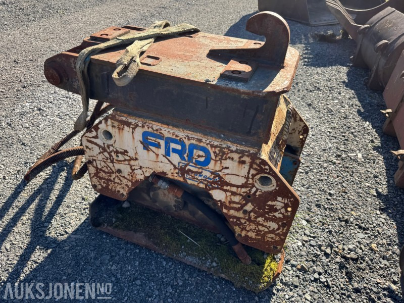 Furukawa vibroplate for gravemaskin med KM20 feste - Lisaseade - Ehitusmasinad: pilt 1 Furukawa vibroplate for gravemaskin med KM20 feste - Lisaseade - Ehitusmasinad: pilt 1