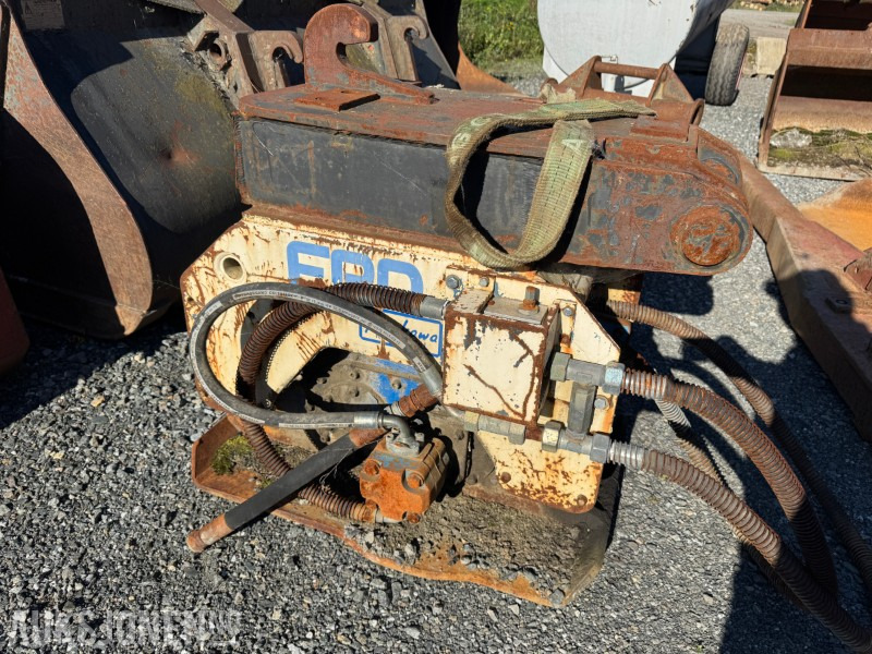 Furukawa vibroplate for gravemaskin med KM20 feste - Lisaseade - Ehitusmasinad: pilt 3 Furukawa vibroplate for gravemaskin med KM20 feste - Lisaseade - Ehitusmasinad: pilt 3