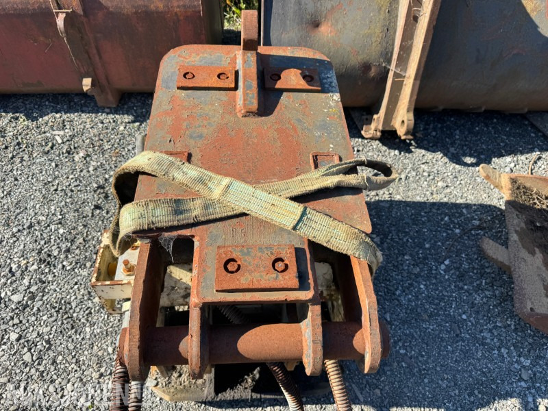 Furukawa vibroplate for gravemaskin med KM20 feste - Lisaseade - Ehitusmasinad: pilt 5 Furukawa vibroplate for gravemaskin med KM20 feste - Lisaseade - Ehitusmasinad: pilt 5