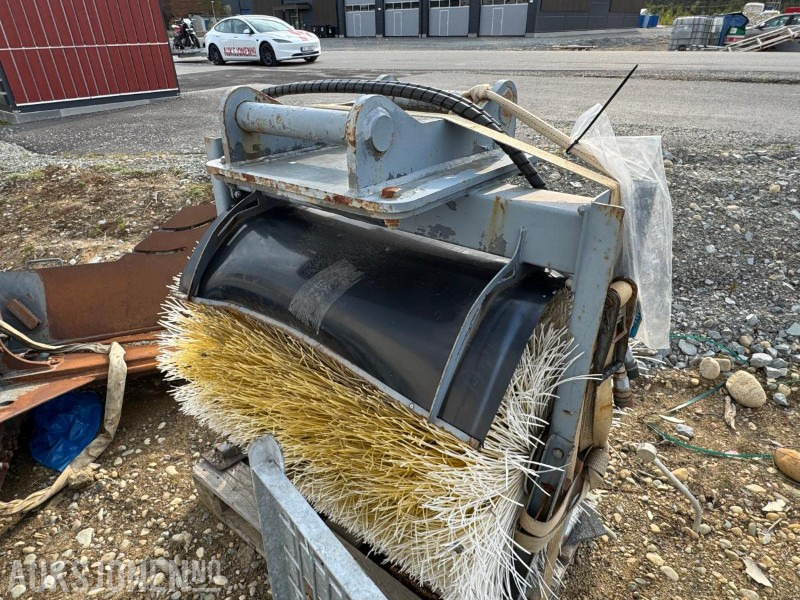 Snowstar feiekost - S60 - Gravemaskin - Lisaseade - Ehitusmasinad: pilt 4 Snowstar feiekost - S60 - Gravemaskin - Lisaseade - Ehitusmasinad: pilt 4