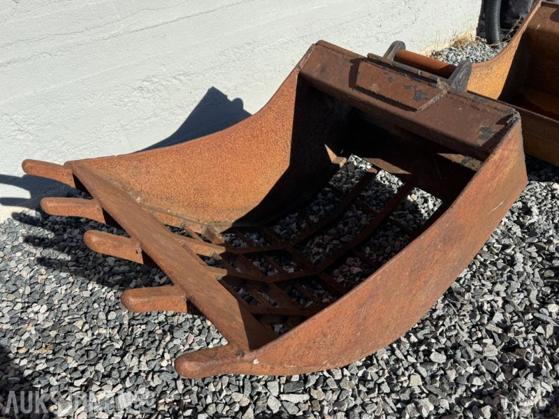 Sorteringsskuffe med tann / S40 feste - Lisaseade - Ehitusmasinad: pilt 1 Sorteringsskuffe med tann / S40 feste - Lisaseade - Ehitusmasinad: pilt 1