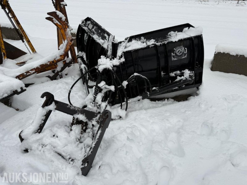 Tellefsdal 2500V V-Plog - Små BM Fester - Lisaseade - Ehitusmasinad: pilt 3 Tellefsdal 2500V V-Plog - Små BM Fester - Lisaseade - Ehitusmasinad: pilt 3