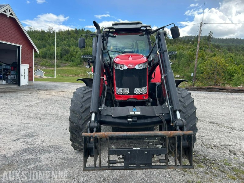 Massey Ferguson 7624 Dyna VT 50 km/t Frontlaster Brøyteplate - Traktor: pilt 3 Massey Ferguson 7624 Dyna VT 50 km/t Frontlaster Brøyteplate - Traktor: pilt 3