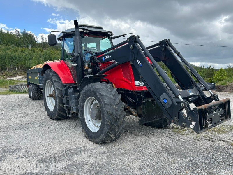 Massey Ferguson 7624 Dyna VT 50 km/t Frontlaster Brøyteplate - Traktor: pilt 4 Massey Ferguson 7624 Dyna VT 50 km/t Frontlaster Brøyteplate - Traktor: pilt 4