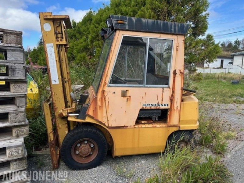 1981 Mitsubishi FD - 25 - Materjali käitlemise seade: pilt 1 1981 Mitsubishi FD - 25 - Materjali käitlemise seade: pilt 1