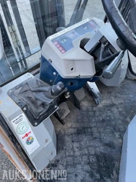 1990 Komatsu Truck Diesel FD20-11 - Materjali käitlemise seade: pilt 5 1990 Komatsu Truck Diesel FD20-11 - Materjali käitlemise seade: pilt 5