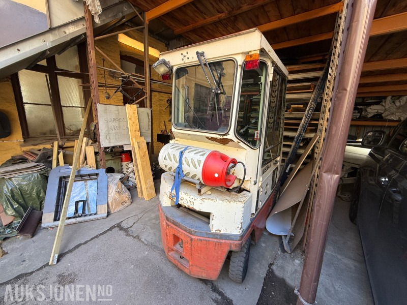 1990 Nissan PH01A15U - Materjali käitlemise seade: pilt 3 1990 Nissan PH01A15U - Materjali käitlemise seade: pilt 3