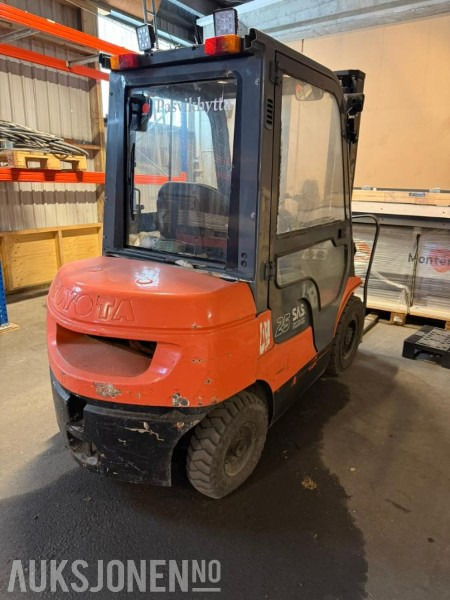 2000 Toyota 62-7FDF25 Gaffeltruck - Materjali käitlemise seade: pilt 1 2000 Toyota 62-7FDF25 Gaffeltruck - Materjali käitlemise seade: pilt 1