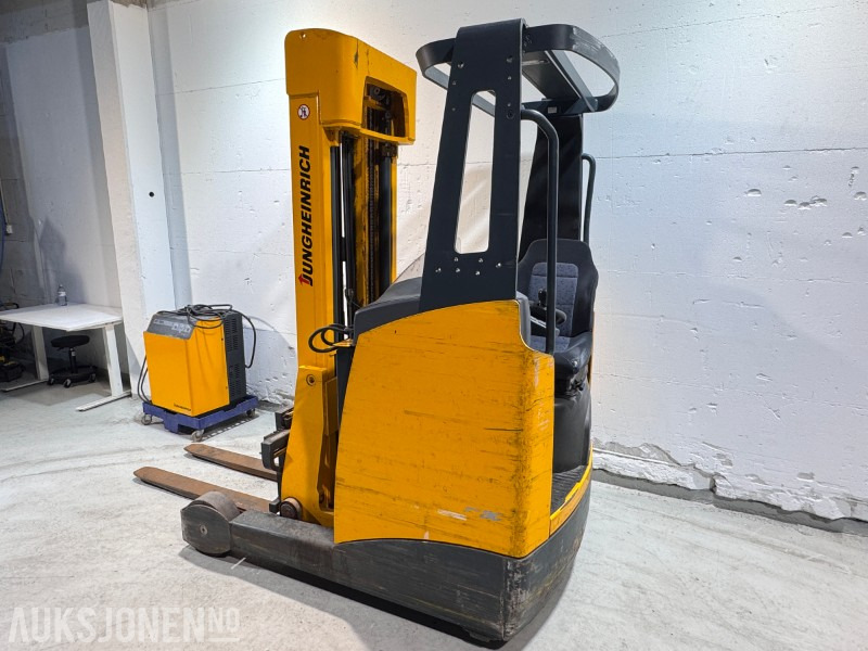 2007 Jungheinrich ETV 214 Elektrisk Skyvemasttruck - Materjali käitlemise seade: pilt 3 2007 Jungheinrich ETV 214 Elektrisk Skyvemasttruck - Materjali käitlemise seade: pilt 3