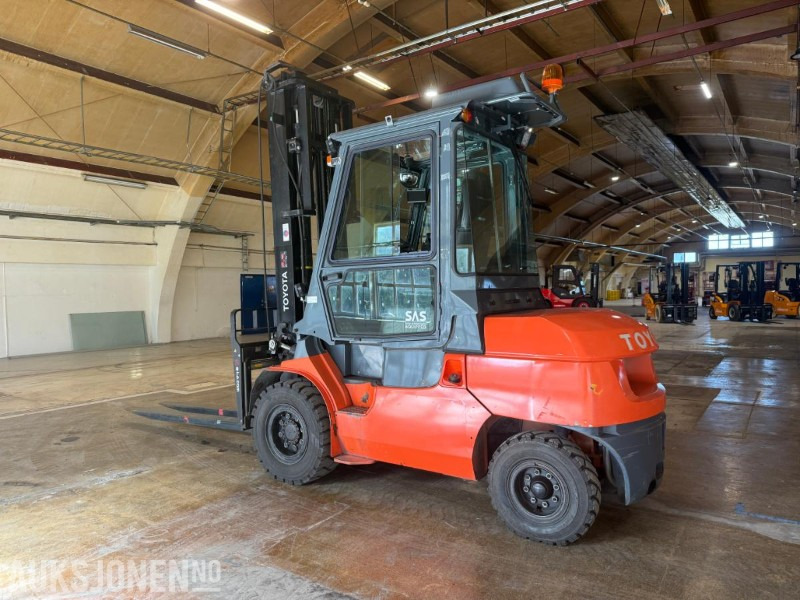 2012 Toyota 42-7FDA50 gaffeltruck- 1506 timer - årskontrollert og godkjent. - Materjali käitlemise seade: pilt 3 2012 Toyota 42-7FDA50 gaffeltruck- 1506 timer - årskontrollert og godkjent. - Materjali käitlemise seade: pilt 3